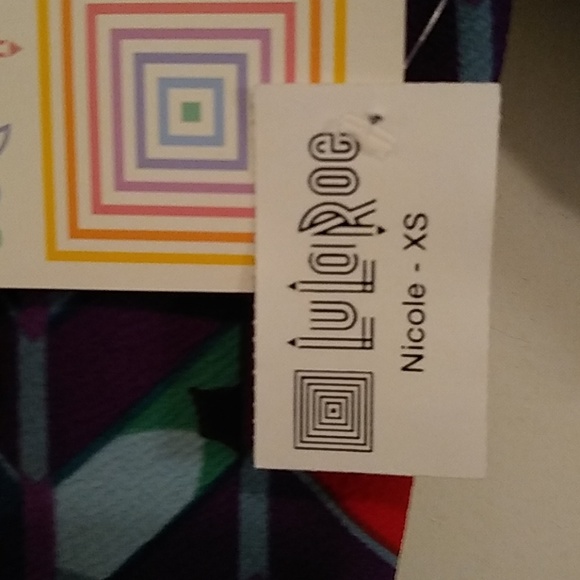 LuLaRoe Nicole - Picture 3 of 3
